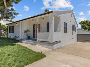 1724 S Fairfax, Los Angeles CA 90019