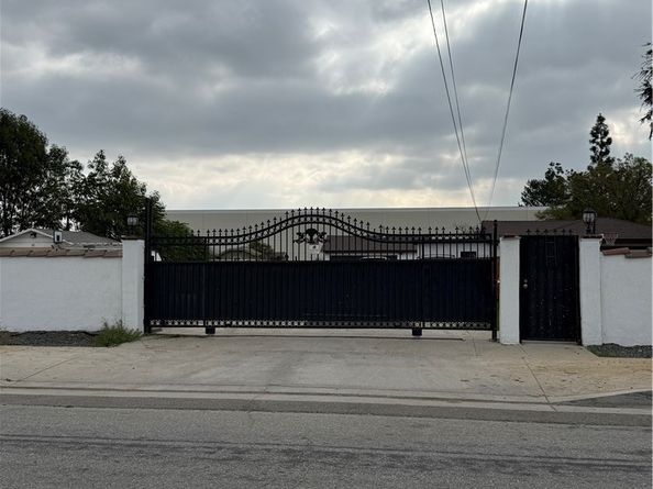 320 S 5th, La Puente CA 91746