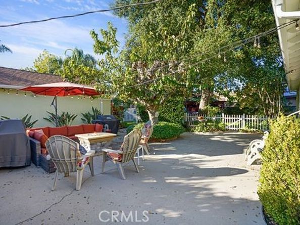 6941 Louise Avenue, Lake Balboa CA 91406