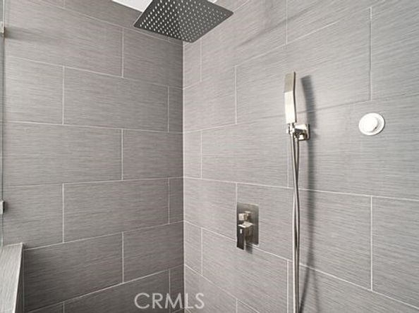 6941 Louise Avenue, Lake Balboa CA 91406