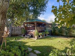 6941 Louise Avenue, Lake Balboa CA 91406