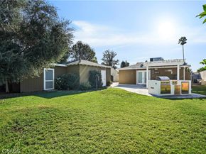 7656 Oak Park, Lake Balboa CA 91406