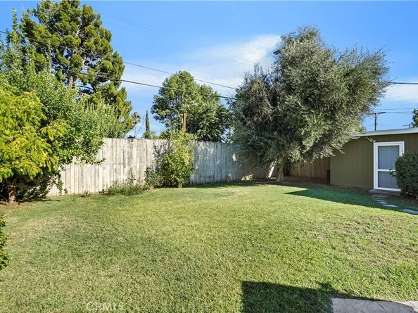 7656 Oak Park, Lake Balboa CA 91406
