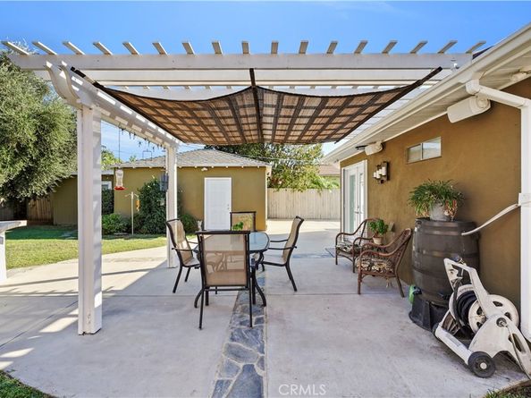 7656 Oak Park, Lake Balboa CA 91406
