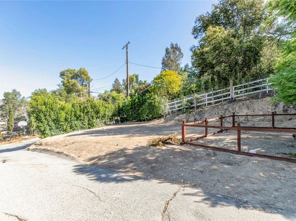 9442 Hillrose, Shadow Hills CA 91040