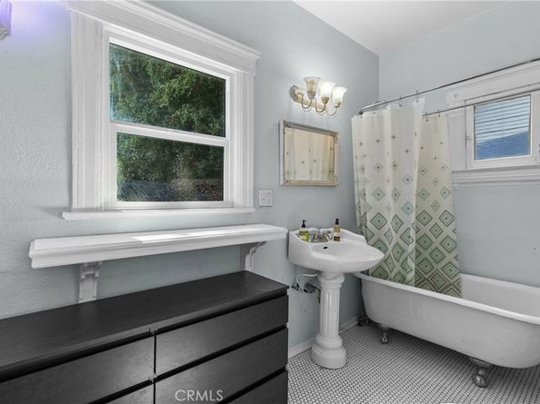 6450 York Boulevard, Los Angeles CA 90042