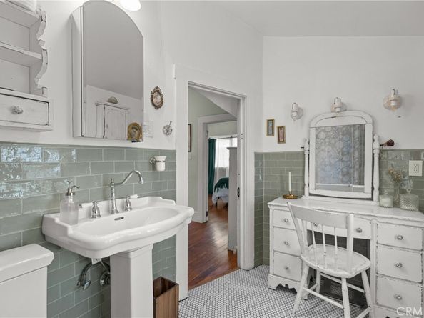 6450 York Boulevard, Los Angeles CA 90042