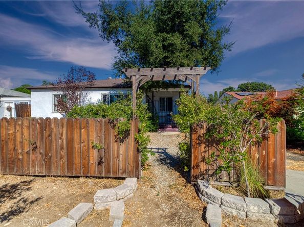 9906 Wealtha Avenue, Sun Valley CA 91352