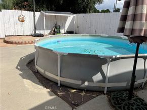 8502 Newcastle, Northridge CA 91325