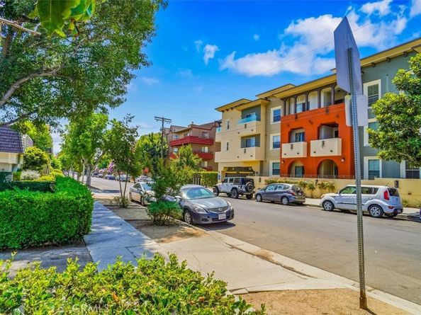 4744 Ben Avenue 11, Valley Village CA 91607