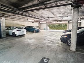 4744 Ben Avenue 11, Valley Village CA 91607