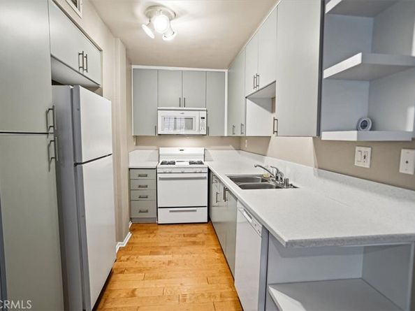 4744 Ben Avenue 11, Valley Village CA 91607