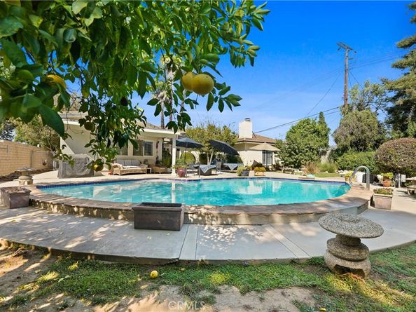 17654 Knapp, Northridge CA 91325