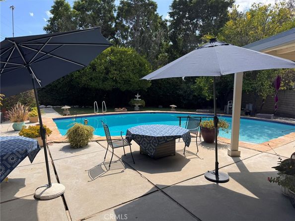 17654 Knapp, Northridge CA 91325