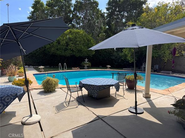 17654 Knapp, Northridge CA 91325