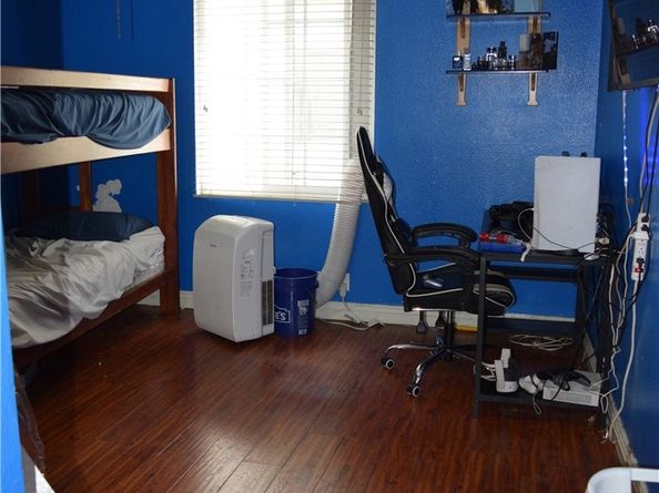 11023 De Foe, Pacoima CA 91331