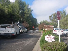 24334 CRESTLAWN Street, Woodland Hills CA 91367