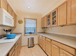 8060 Canby Avenue 2, Reseda CA 91335