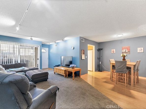 8060 Canby Avenue 2, Reseda CA 91335