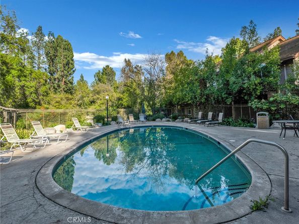 7050 Shoup Ave #225 225, Canoga Park CA 91303