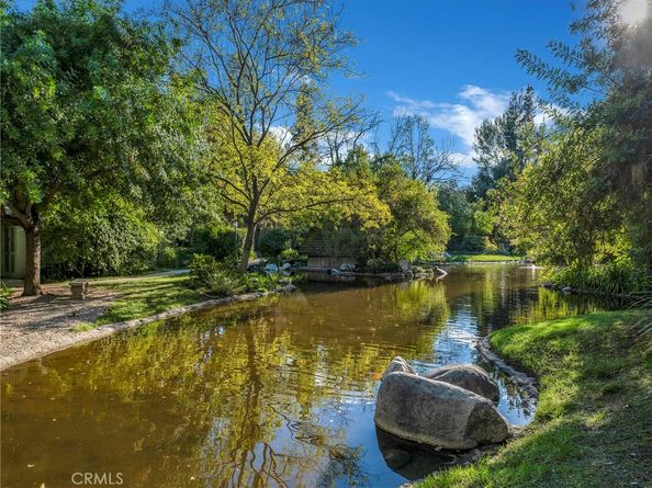 7050 Shoup Ave #225 225, Canoga Park CA 91303