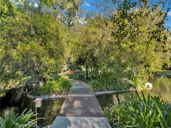 7050 Shoup Ave #225 225, Canoga Park CA 91303