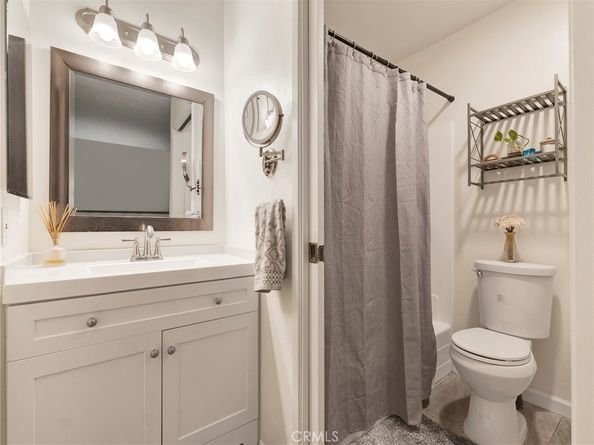 7050 Shoup Ave #225 225, Canoga Park CA 91303