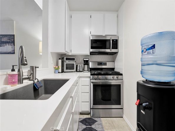 7050 Shoup Ave #225 225, Canoga Park CA 91303