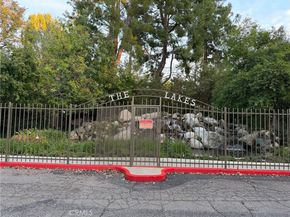 7050 Shoup Ave #225 225, Canoga Park CA 91303