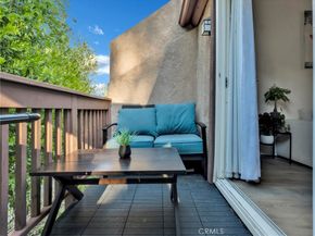 7050 Shoup Ave #225 225, Canoga Park CA 91303