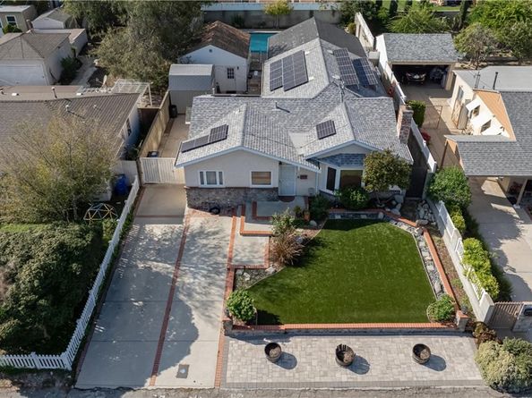 6229 Klump Avenue, North Hollywood CA 91606