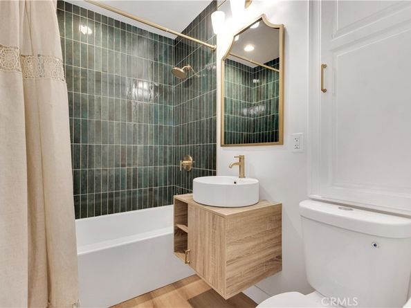 6229 Klump Avenue, North Hollywood CA 91606