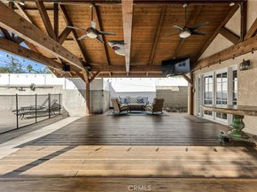 6229 Klump Avenue, North Hollywood CA 91606