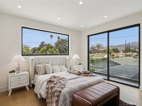 2227 N Lamer Street, Burbank CA 91504