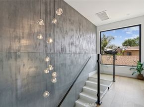 2227 N Lamer Street, Burbank CA 91504