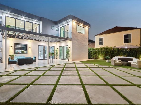 2227 N Lamer Street, Burbank CA 91504