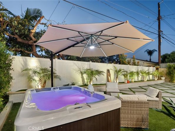 2227 N Lamer Street, Burbank CA 91504