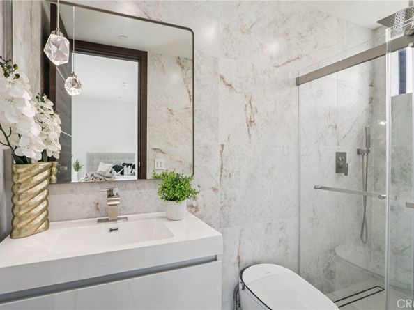 2227 N Lamer Street, Burbank CA 91504