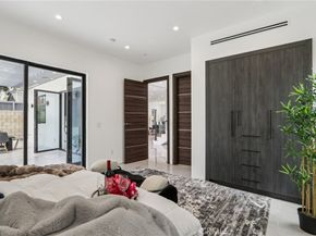 2227 N Lamer Street, Burbank CA 91504