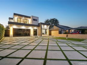 2227 N Lamer Street, Burbank CA 91504