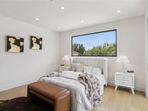 2227 N Lamer Street, Burbank CA 91504