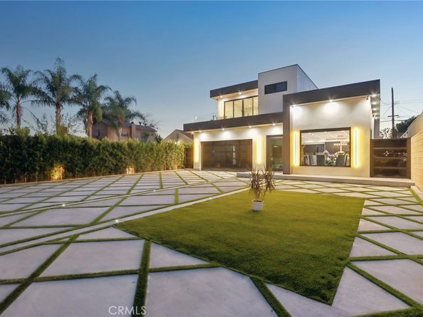 2227 N Lamer Street, Burbank CA 91504