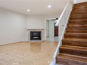 13112 Moorpark 2, Sherman Oaks CA 91423