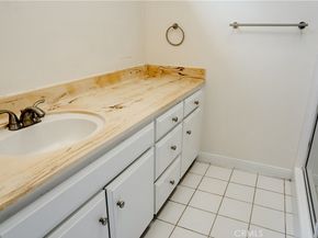 13112 Moorpark 2, Sherman Oaks CA 91423