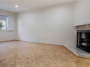 13112 Moorpark 2, Sherman Oaks CA 91423