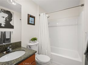 6938 Laurel Canyon 204, North Hollywood CA 91605