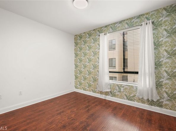 6938 Laurel Canyon 204, North Hollywood CA 91605