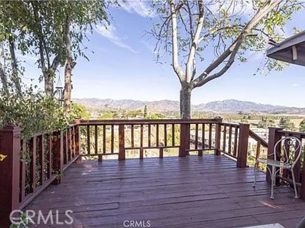 10808 De Haven, Pacoima CA 91331