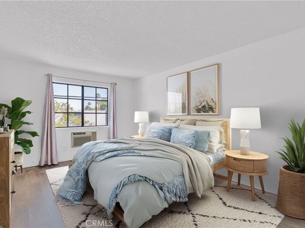 18530 Hatteras Street 209, Tarzana CA 91356