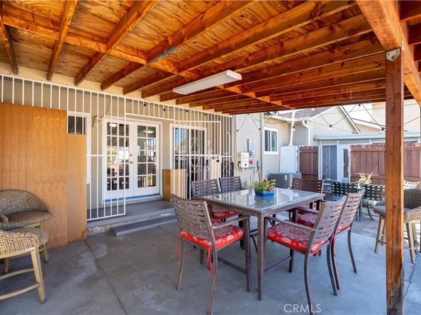 13069 Strathern Street, North Hollywood CA 91605